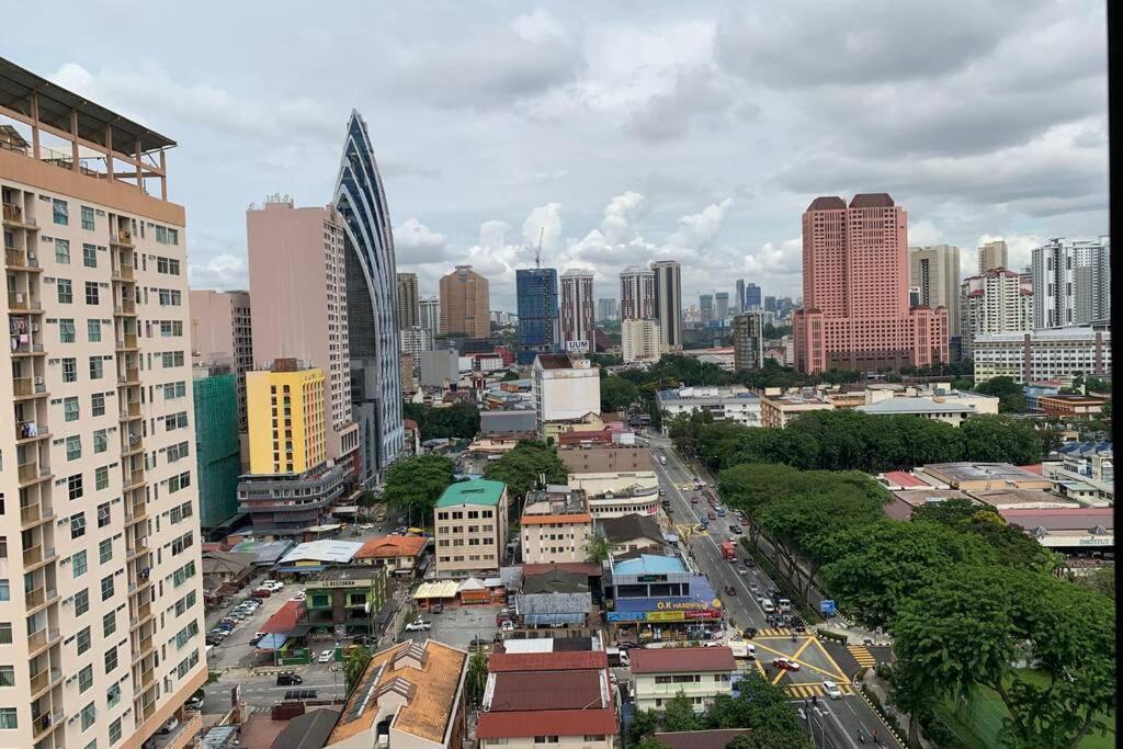 Menara Arina Uniti Apartment Kuala Lumpur Bagian luar foto